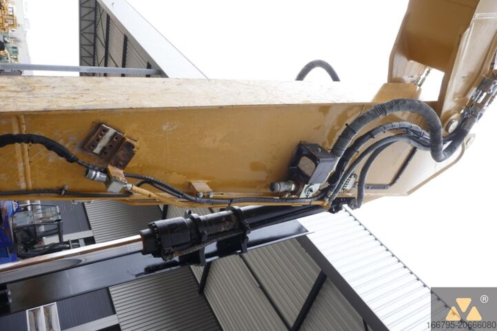 Raupenbagger Caterpillar 325F LCR