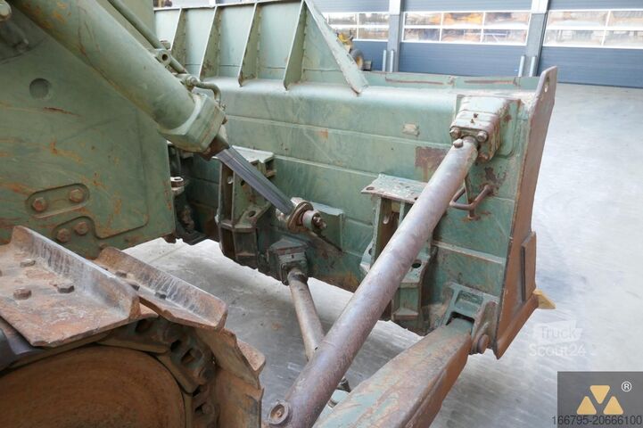 Planierraupe Caterpillar D7F Ex-army