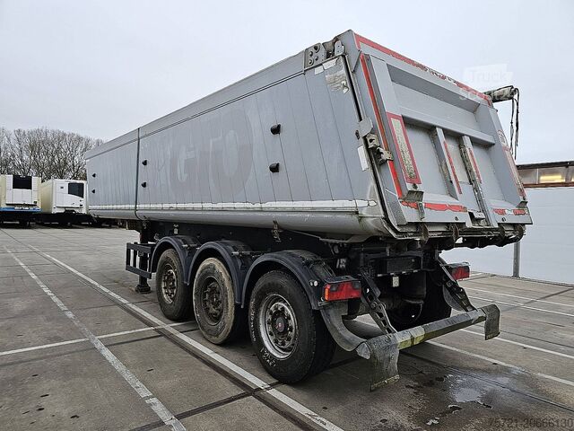 شاحنة قلابة SCHMITZ SKI 24