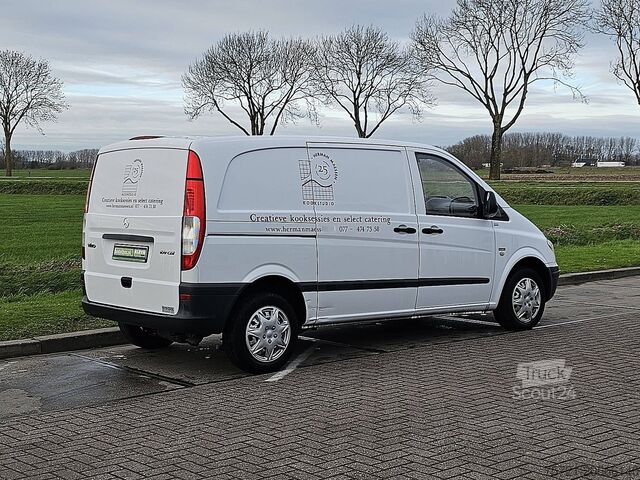 Vagone frigorifero MERCEDES-BENZ VITO 109 Koelwagen L1 FRIGO!
