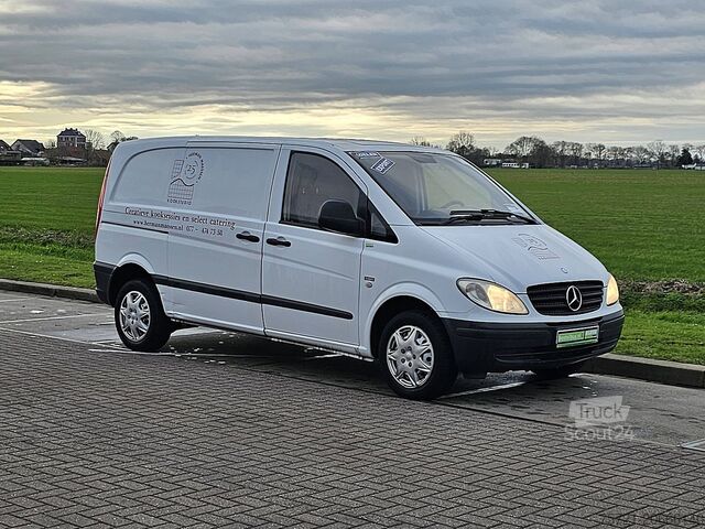Vagone frigorifero MERCEDES-BENZ VITO 109 Koelwagen L1 FRIGO!