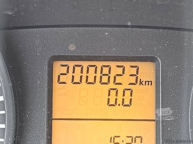 Vagone frigorifero MERCEDES-BENZ VITO 109 Koelwagen L1 FRIGO!