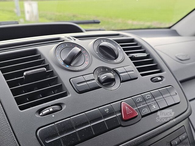 Vagone frigorifero MERCEDES-BENZ VITO 109 Koelwagen L1 FRIGO!