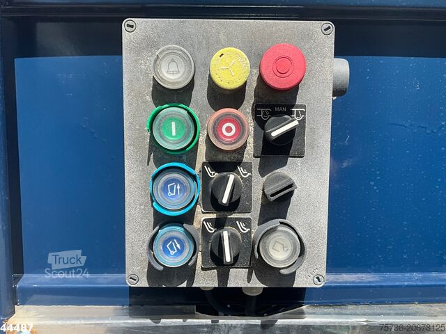 Šiukšlių surinkimo transporto priemonė Mercedes-Benz Atego 1524 Euro 6 Fratelli Mazzocchia 12m²