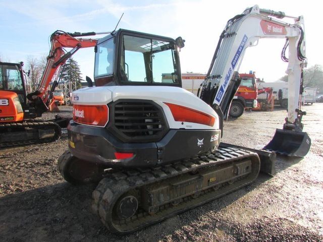 حفارة صغيرة BOBCAT E 88 R2 Minibagger 72.500 EUR