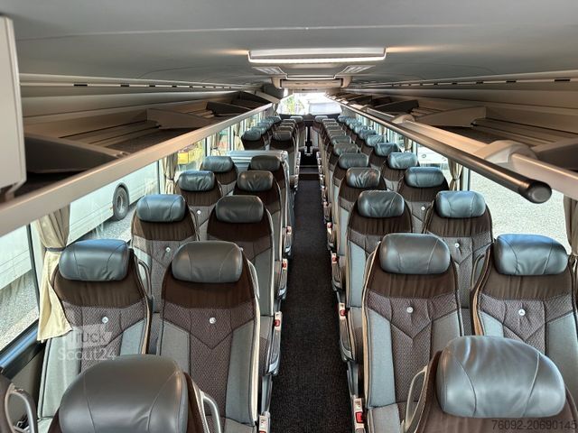 Diaľkový autobus MERCEDES-BENZ Tourismo E 15 RHD (wenig Km*TOP*DE)