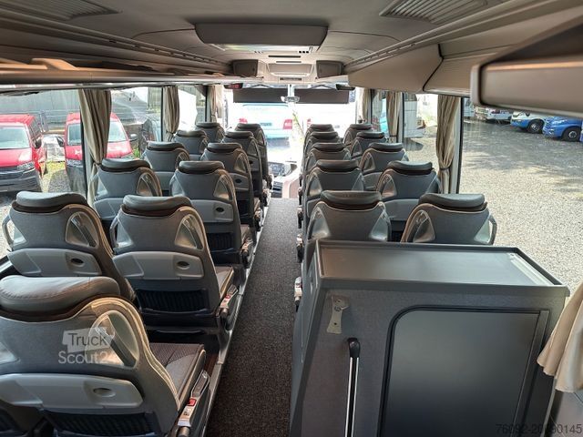 Diaľkový autobus MERCEDES-BENZ Tourismo E 15 RHD (wenig Km*TOP*DE)