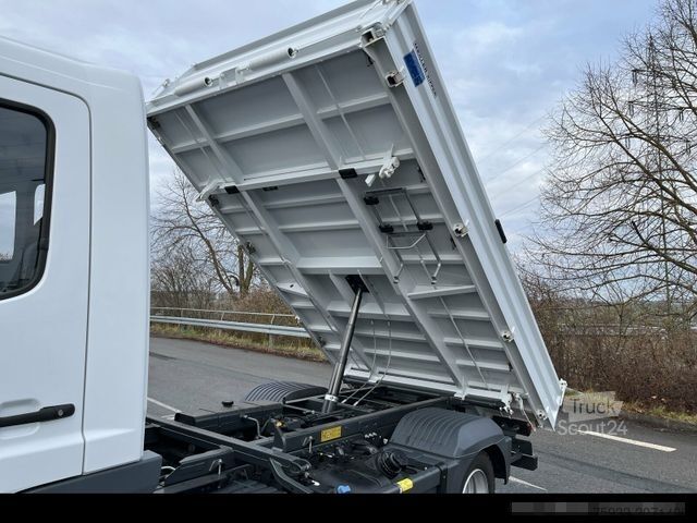 Transporter Fahrgestell MERCEDES-BENZ Atego 818 K 4x2 3-S.-Kipper+Klima+2xAHK+2600 km!