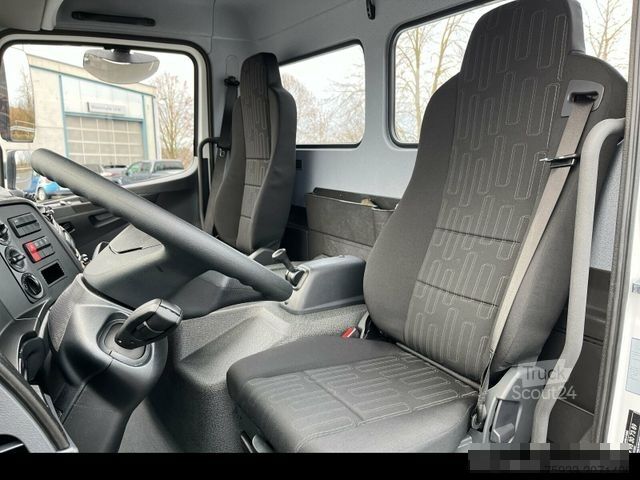 Transporter Fahrgestell MERCEDES-BENZ Atego 818 K 4x2 3-S.-Kipper+Klima+2xAHK+2600 km!