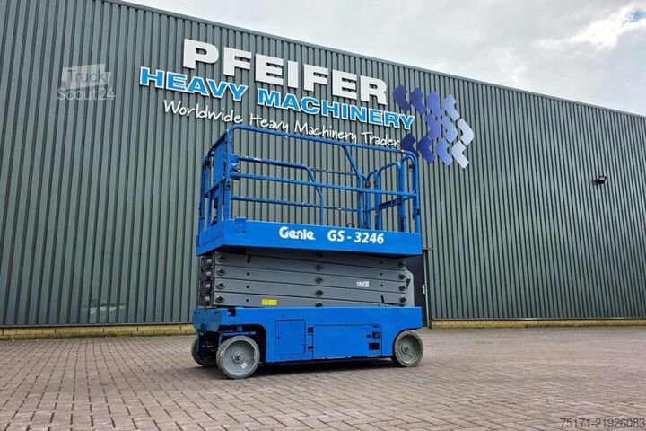 Ножичний підйомник Genie GS3246 Electric, Working Height 11.75 m, 318kg Cap