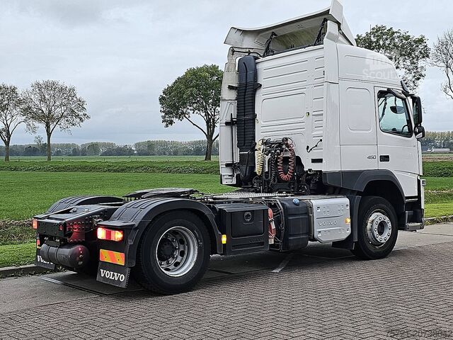 Standard-SZM VOLVO FM 450 GLOBETROTTER ADR