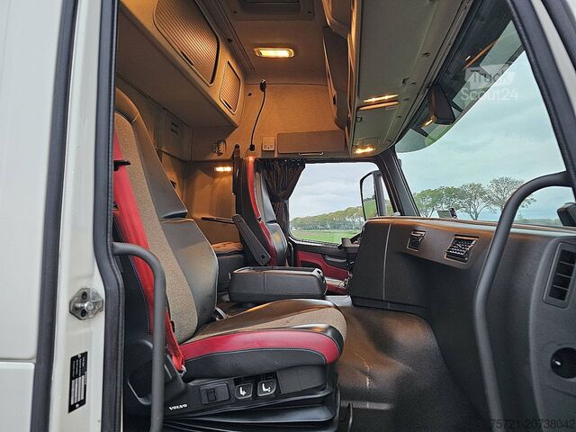 Standard-SZM VOLVO FM 450 GLOBETROTTER ADR