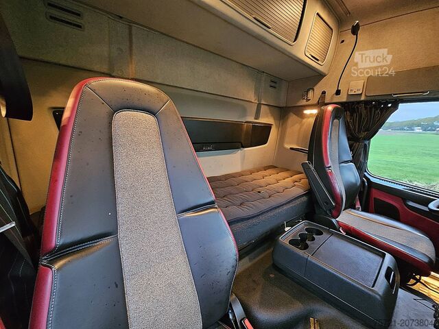 Standard-SZM VOLVO FM 450 GLOBETROTTER ADR