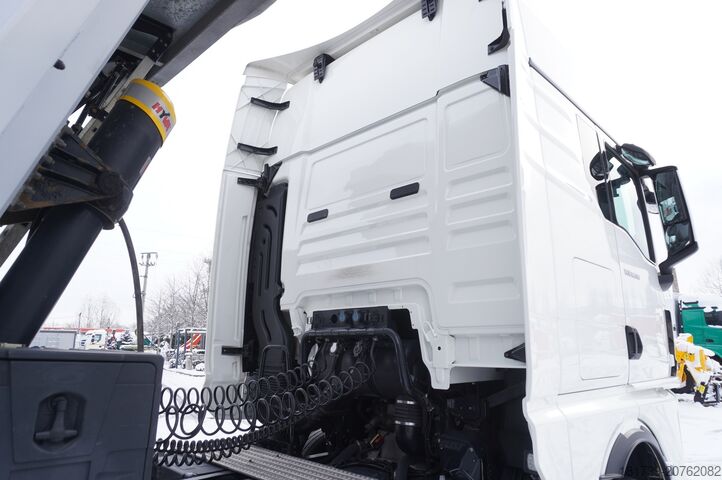 Vilcējs + puspiekabe MAN TGX 18.510 4×2 tractor unit + Tipper