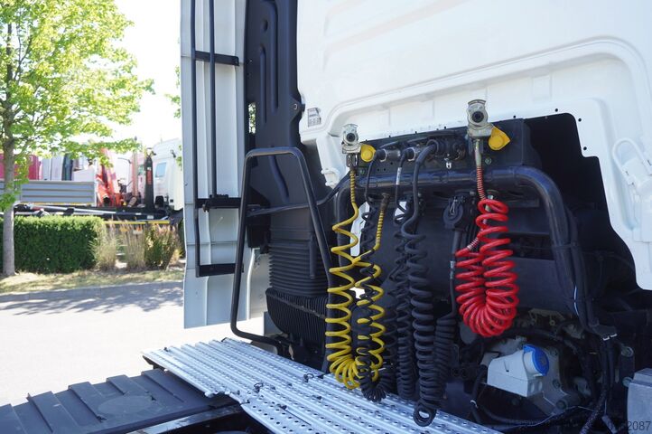 TRAKTORS MAN TGX 18.420 tractor unit / 190 tho. km