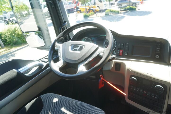 TRAKTORS MAN TGX 18.420 tractor unit / 190 tho. km