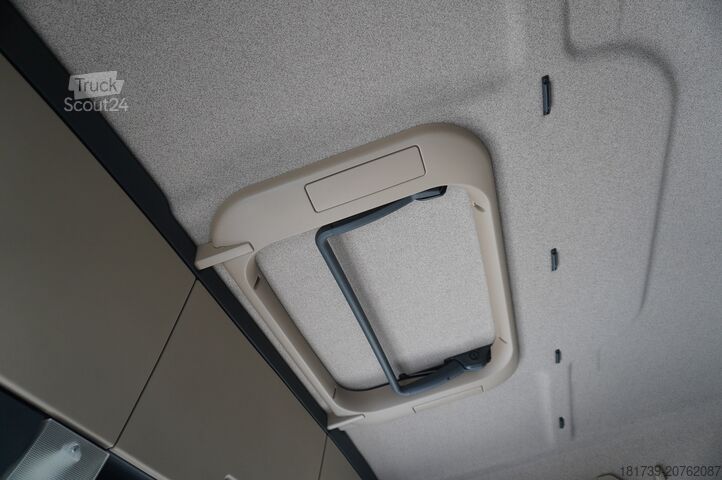 TRAKTORS MAN TGX 18.420 tractor unit / 190 tho. km