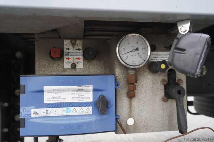 Schubboden-Sattelauflieger Schwarzmüller Walking floor semi-trailer / 2022