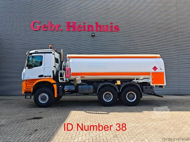 Cisterna Mercedes-Benz Arocs 3336 6x6 Esterer 15.180 Liter!