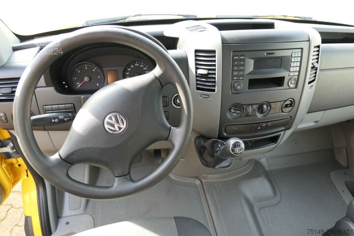 Furgão fechado VW Crafter 4x2, Isoliert, seitliche Tür, Trennwand