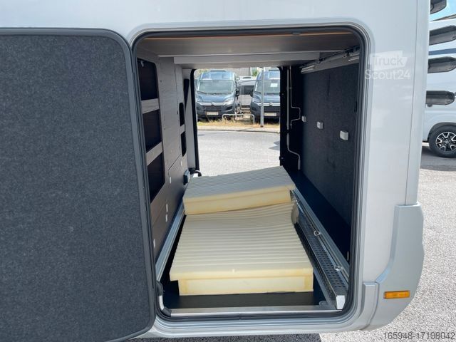 Autorulotă semi-integrată ADRIA Matrix 670 SL Supreme *LUFTFEDER*Black*