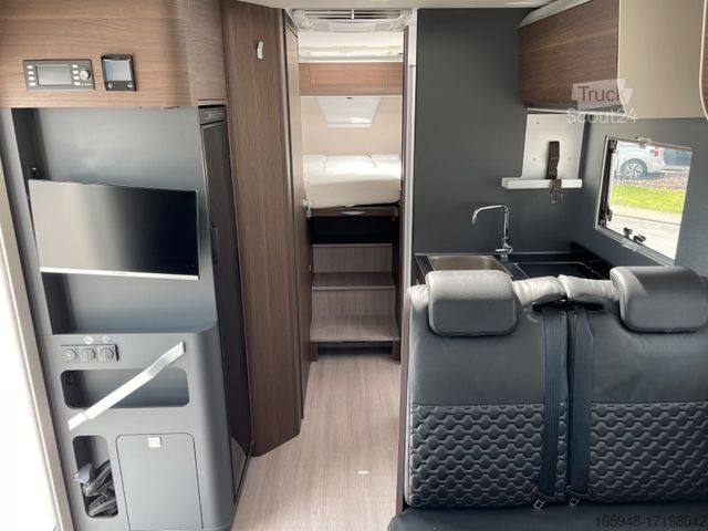 Halvintegrert bobil ADRIA Matrix 670 SL Supreme *LUFTFEDER *