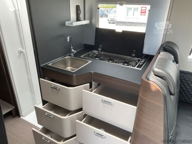 Halvintegrert bobil ADRIA Matrix 670 SL Supreme *LUFTFEDER *