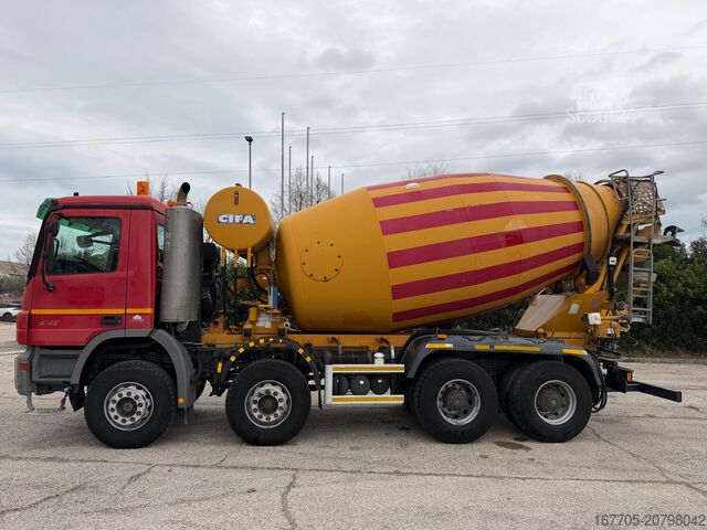 φορτηγό αναμικτήρας σκυροδέματος Mercedes-Benz Actros 4141