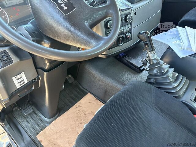 Kraanwagen MAN TGS 26.320 + 6x4 FRONT TRACTION + STEERING/LIFT...