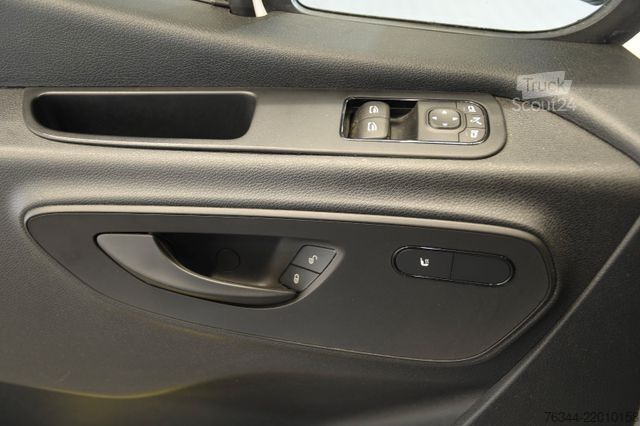 Hög tak skåpbil MERCEDES-BENZ Sprinter 317 CDI MR L2H2 Automatik Klima #T186