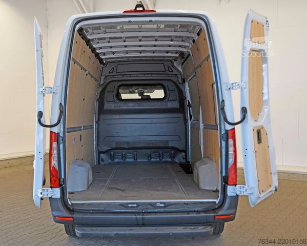 Hög tak skåpbil MERCEDES-BENZ Sprinter 317 CDI MR L2H2 Automatik Klima #T186