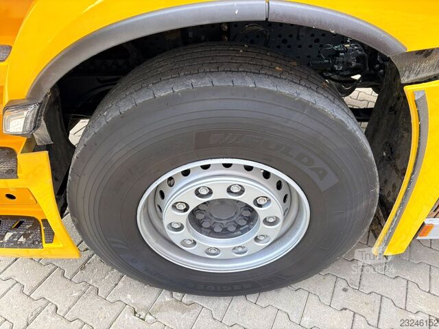 Roll-off-kippi kuorma-auto MERCEDES-BENZ Actros 2551 Abrollkipper Hyva