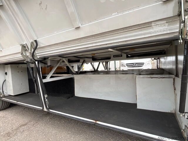 Autobús interurbano Isuzu Turquoise