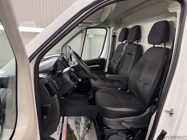 Dobozos furgon PEUGEOT Boxer Kasten Hochraum 333 L2H2 Asphalt BlueHDi 1