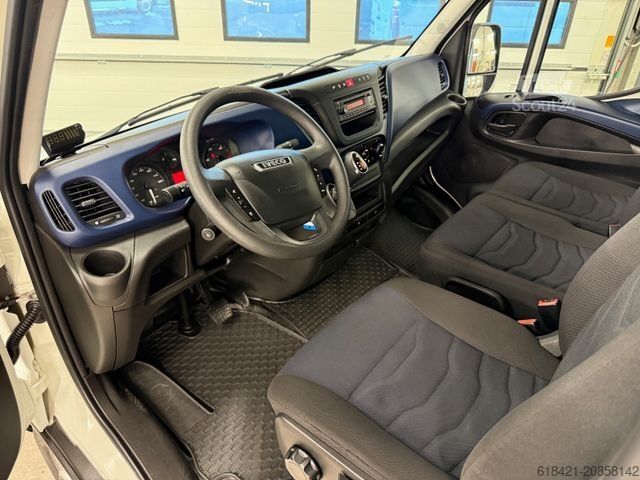 Фургон с брезентова завеса IVECO DAILY Aut. 2x Curtain 18m3 VOL +new service