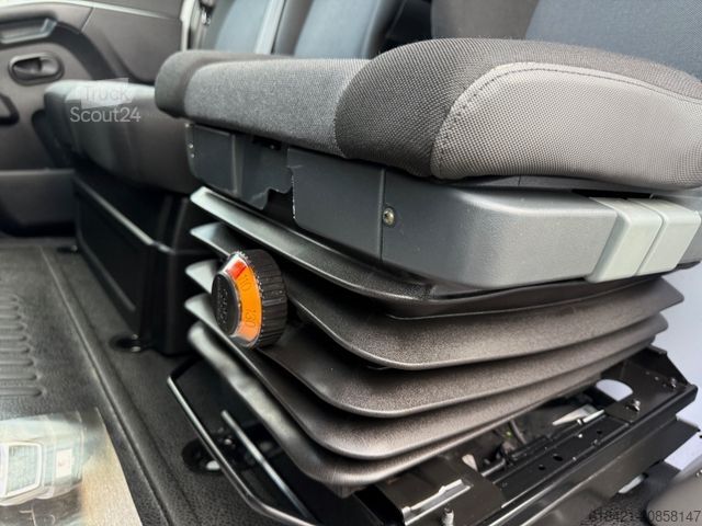 Панелен ван RENAULT Master L3H2 2.3 DCI 135 Gran Comfort