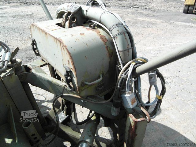 Sonderausbau-Transporter  Schneepflug Schmidt E3 elektro hydraulisch