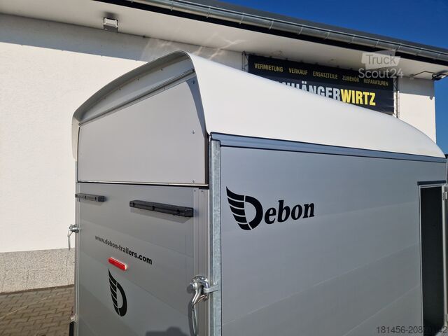 Dobozos pótkocsi Cheval Liberté Debon Roadster 400 Alu Seitentür weiß Pullman