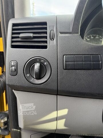 Kombiniran vozilo s ponjavo mercedes-benz Sprinter 516 Plane Spriegel