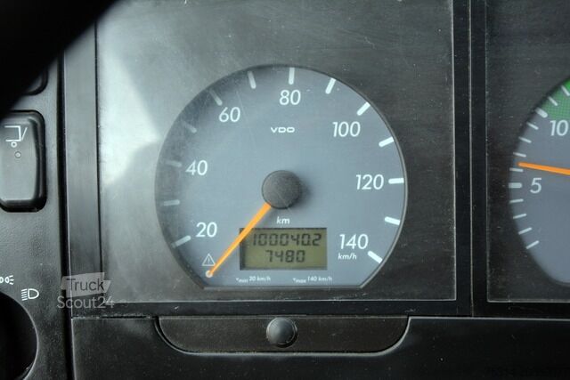 Kombiniran vozilo s ponjavo mercedes-benz Vario 816 D Bluetec 4,Doka Klima/Standheizung/Automatik/AHK