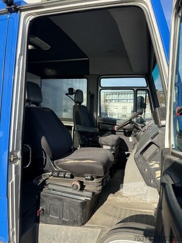 Slēgtais furgons mercedes-benz Vario 816d WERKSTATT REGAL*
