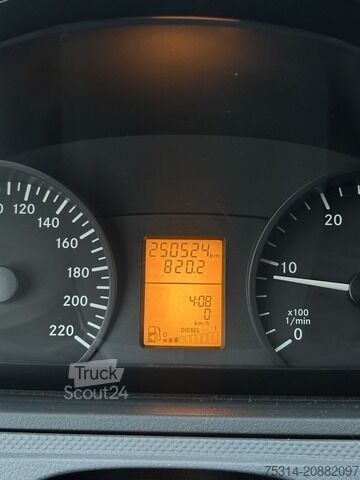 Slēgtais furgons mercedes-benz Vito 115cdi