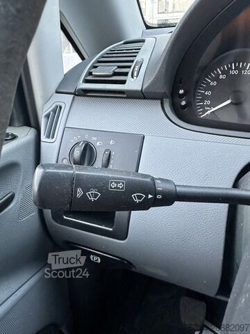 Slēgtais furgons mercedes-benz Vito 115cdi