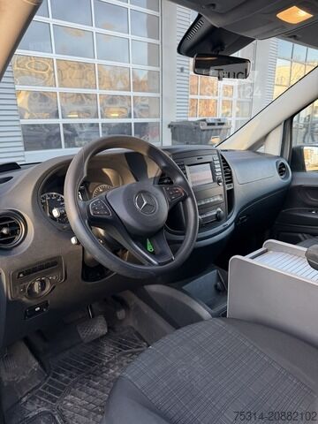 Slēgtais furgons mercedes-benz Vito 116 Automatik/ Kamer/ Klima/ PTC/ Regale