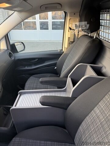 Slēgtais furgons mercedes-benz Vito 116 Automatik/ Kamer/ Klima/ PTC/ Regale