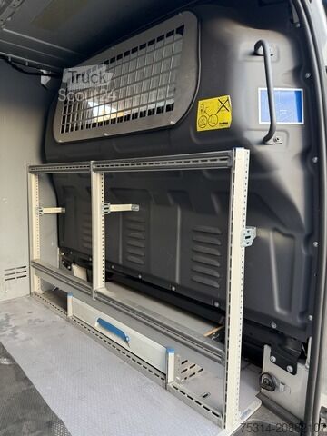 Slēgtais furgons mercedes-benz Vito 116 Automatik/ Kamer/ Klima/ PTC/ Regale