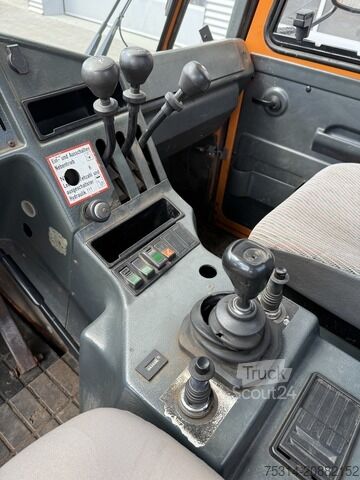 Furgone ribaltabile a tre lati multicar M26 Allradkipper/ AHK/ Kommunalhydralik