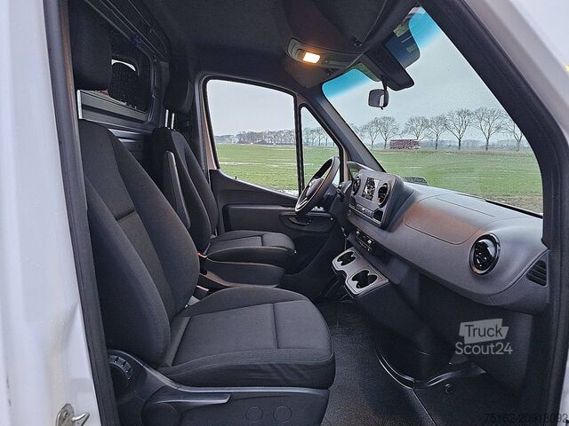 Kombi z wysokim dachem MERCEDES-BENZ SPRINTER 314 L2H1 LED Automaat