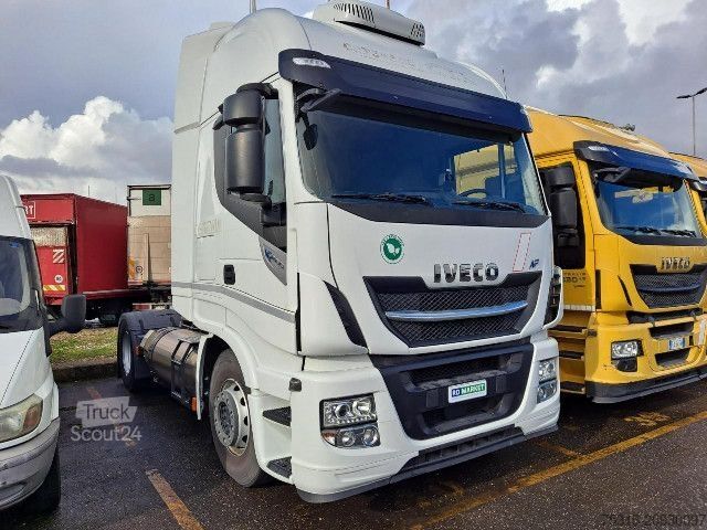 Standard dragbil IVECO Stralis AS440S40T/P LNG