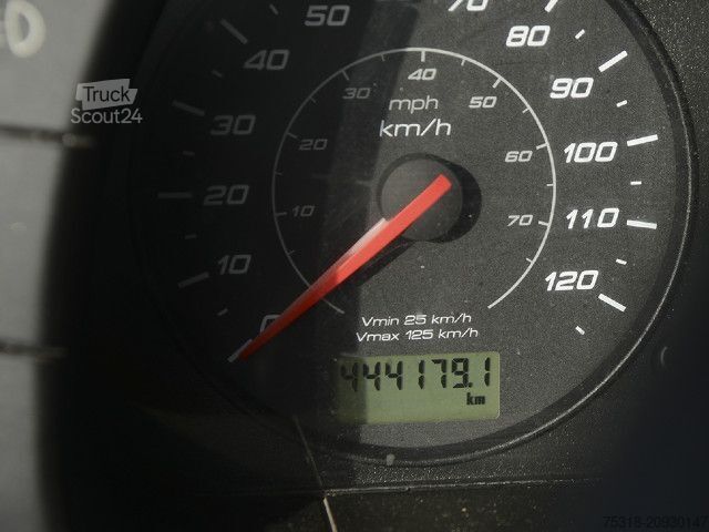 Furgone IVECO TRATTORE STRADALE